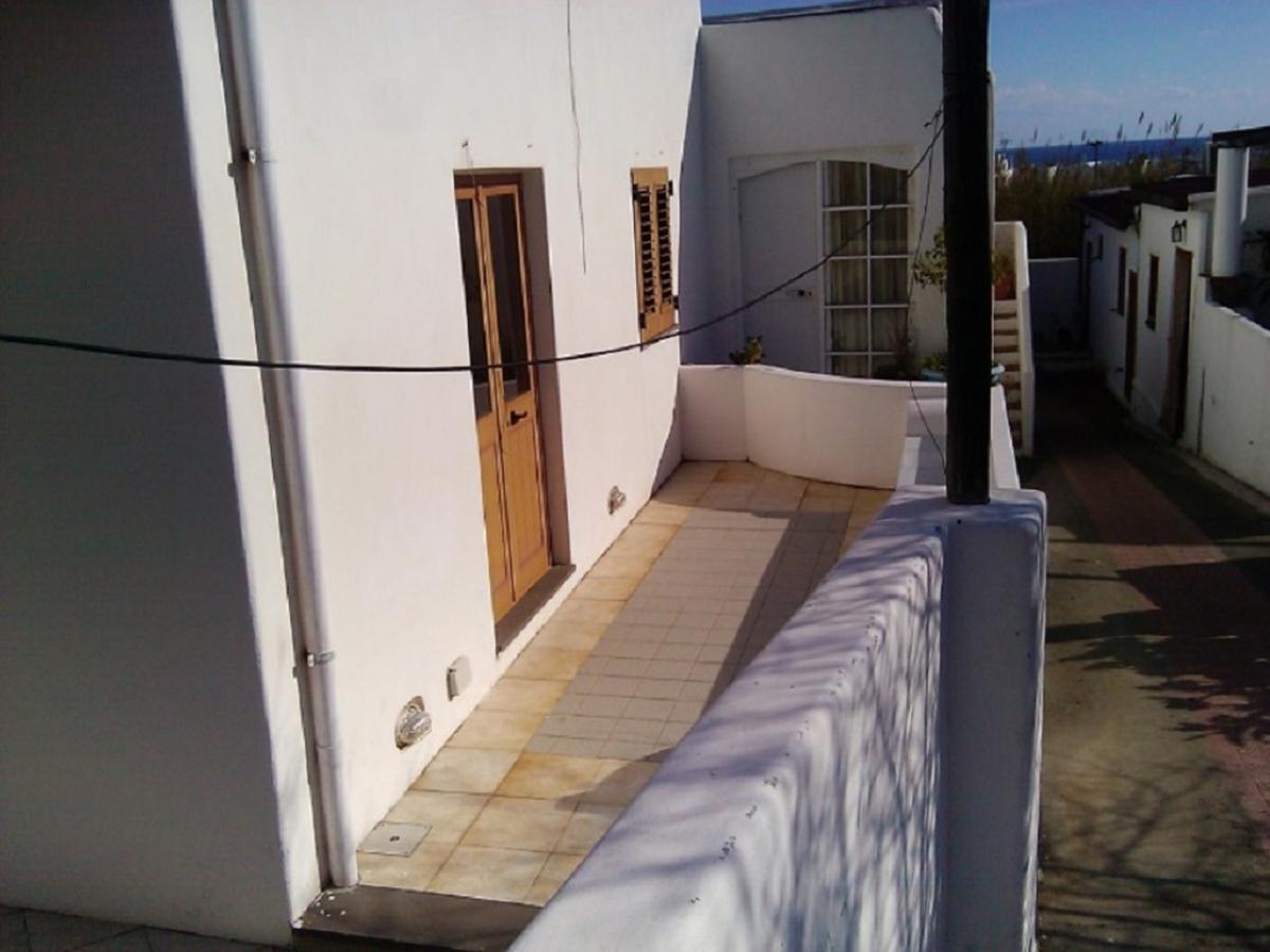 Case La Pergola Aparthotel Stromboli Exterior photo